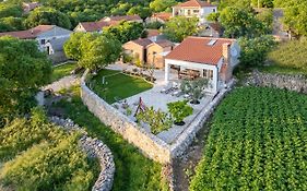 Holiday Home - Villa Thorak