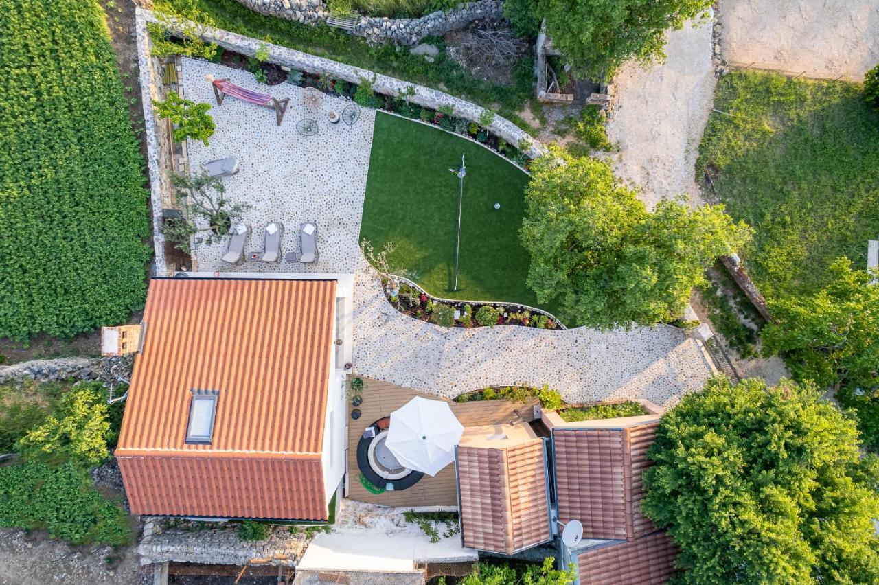 Holiday Home - Villa Thorak Anić Exterior foto